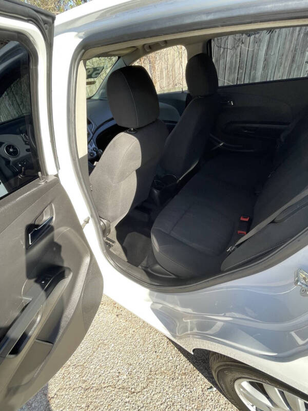 2016 Chevrolet Sonic LT Auto