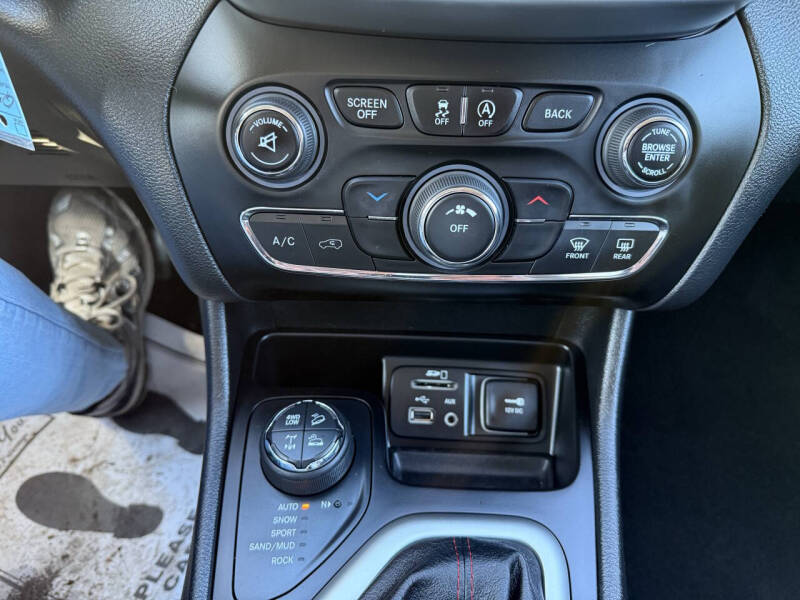 2017 Jeep Cherokee Trailhawk