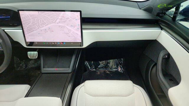 2022 Tesla Model S Plaid