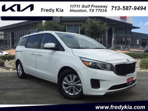 2016 Kia Sedona for sale at FREDY USED CAR SALES in Houston TX