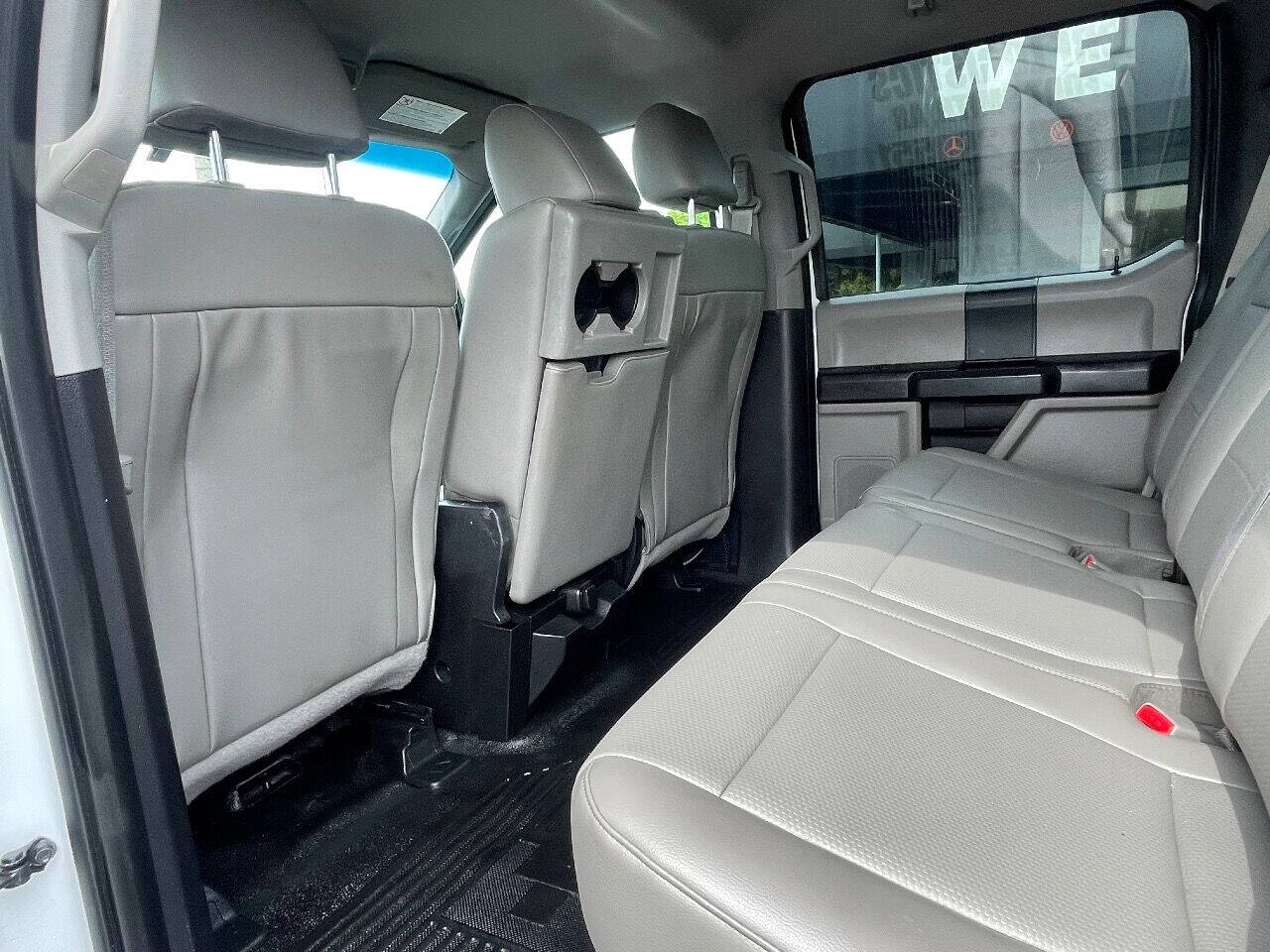 2017 FORD F-350 Pickup - $31,900