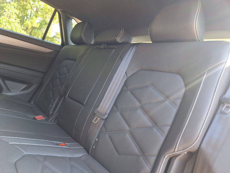 2026 Volkswagen Atlas Cross Sport SE