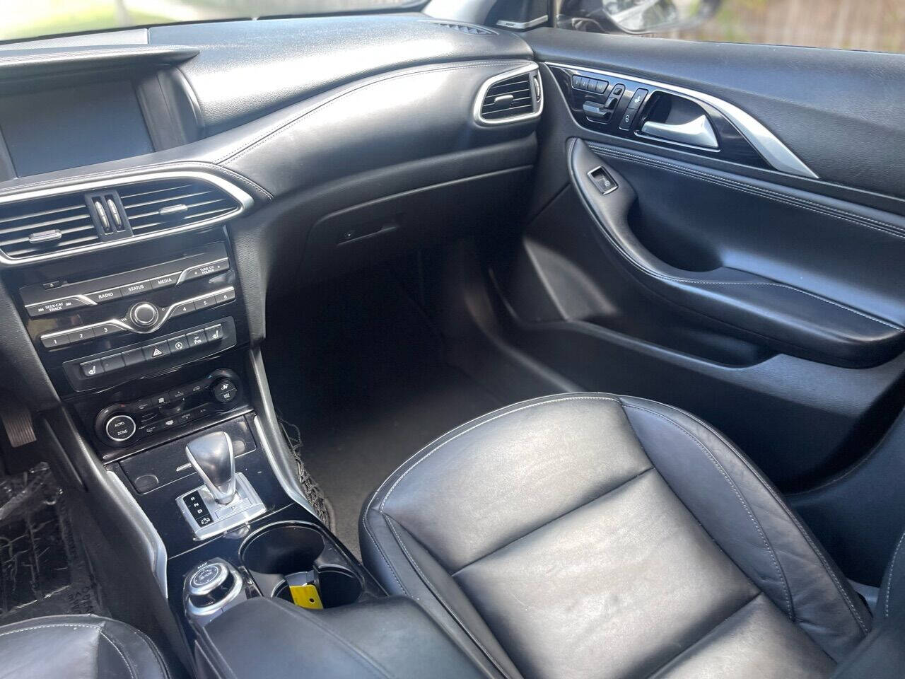 2017 Infiniti QX30 Wagon - $15,820