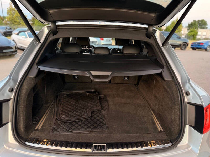 2019 Bentley Bentayga V8