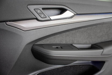 2025 Volkswagen Golf GTI SE