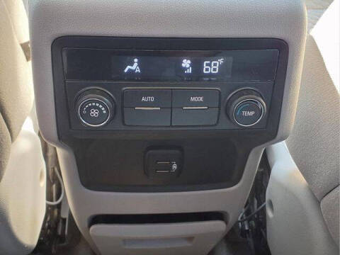 2017 GMC Acadia SLE-2