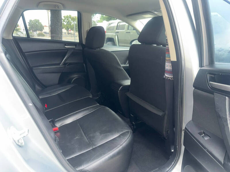2013 Mazda MAZDA3 i Touring