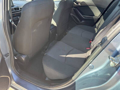 2015 Mazda MAZDA3 i Touring