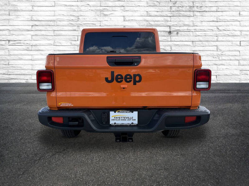 2025 Jeep Gladiator Sport S