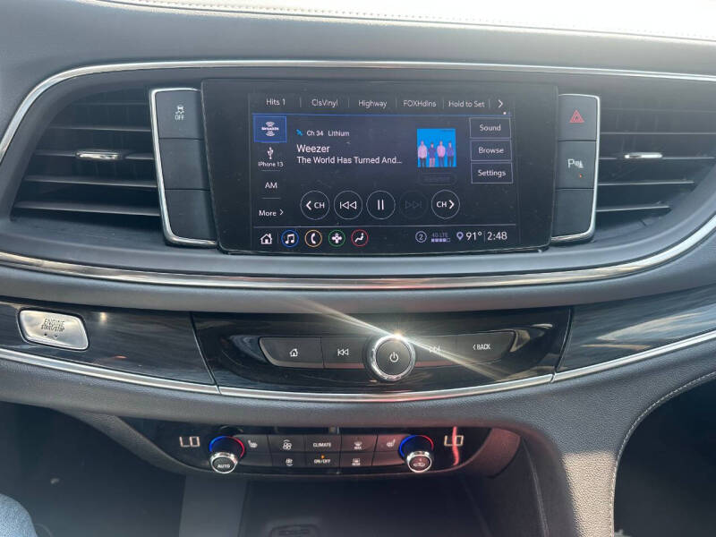 2020 Buick Enclave Essence