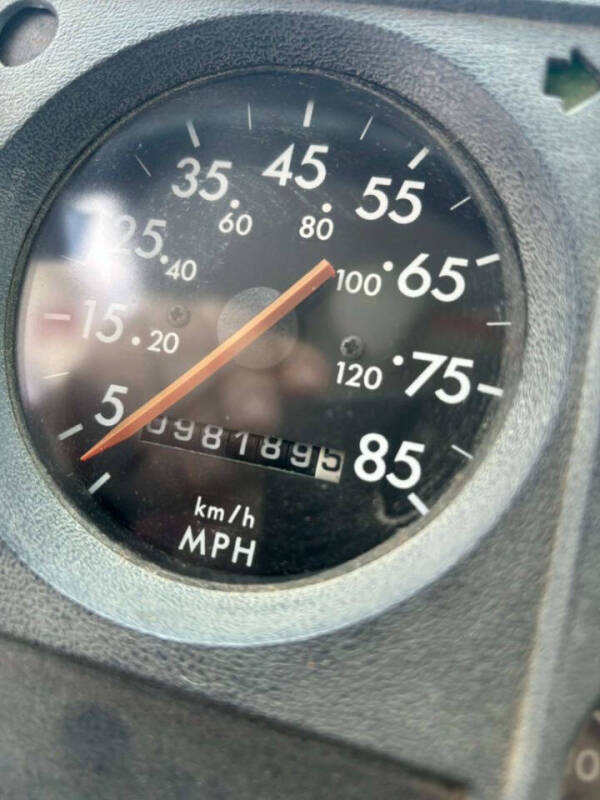 1999 Freightliner FL70