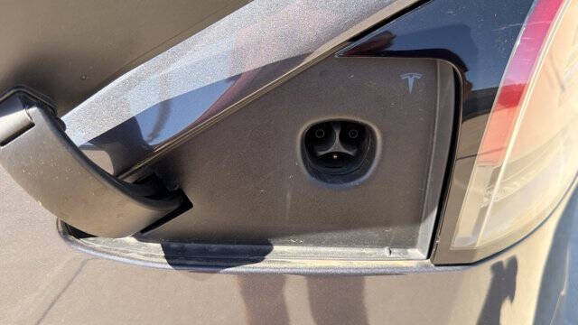 2022 Tesla Model X Plaid