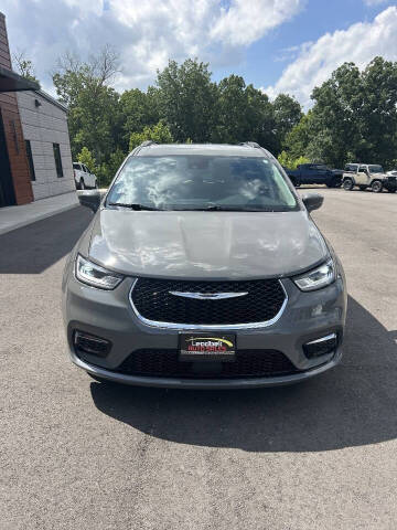 2022 Chrysler Pacifica Touring L