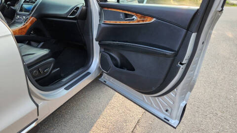 2016 Lincoln MKX Select