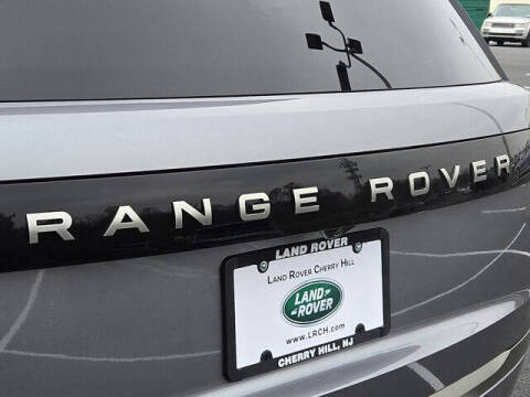 2025 Land Rover Range Rover P530 SE