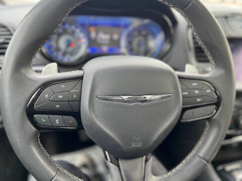 2023 Chrysler 300 S V6