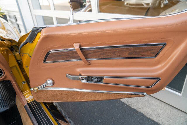 1973 Chevrolet Corvette 44