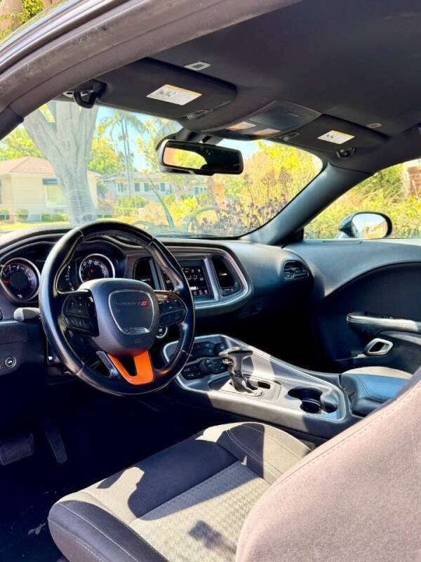 2020 Dodge Challenger SXT
