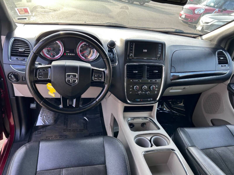 2020 Dodge Grand Caravan SXT