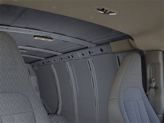 2025 Chevrolet Express 2500