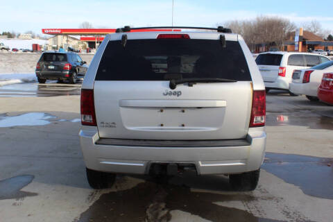 2006 Jeep Grand Cherokee Laredo