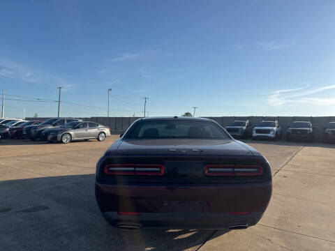 2020 Dodge Challenger SXT