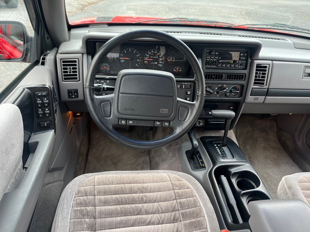 1993 Jeep Grand Cherokee 42