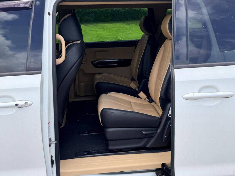 2017 Kia Sedona SX