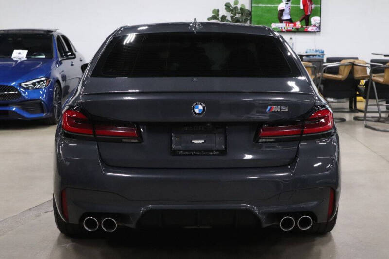 2022 BMW M5