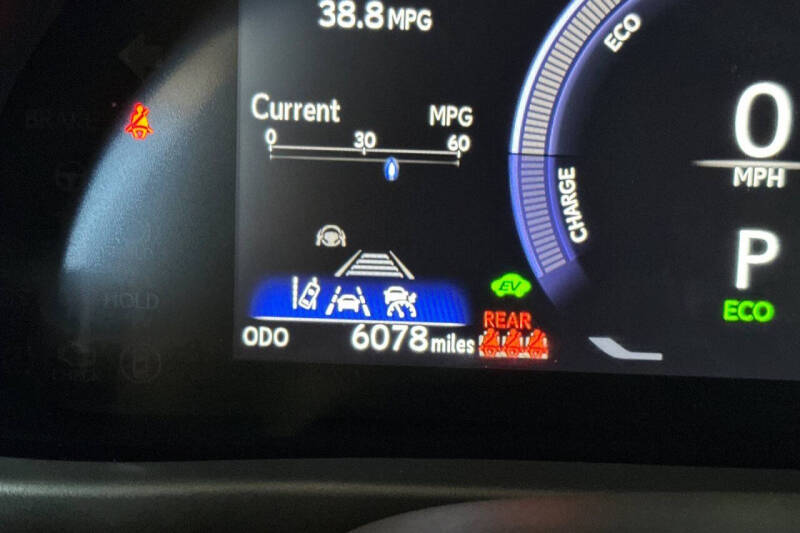 2025 Lexus UX 300h