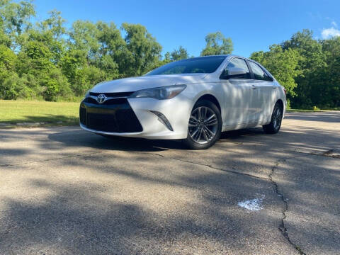 2017 Toyota Camry for sale at James & James Auto Exchange in Hattiesburg MS