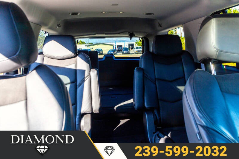 2017 Cadillac Escalade Luxury