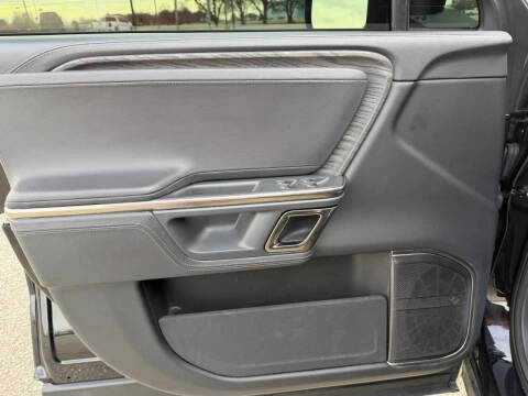 2023 Rivian R1S Adventure