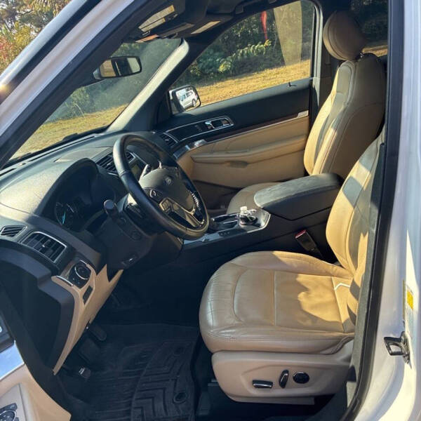 2017 Ford Explorer Limited