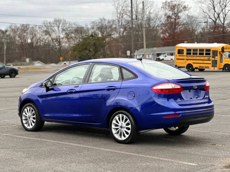 2014 Ford Fiesta SE