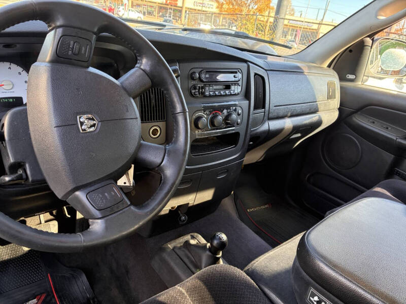 2004 Dodge Ram 1500 SLT