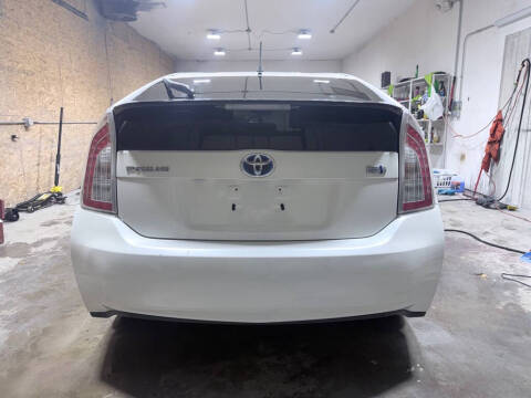 2013 Toyota Prius One