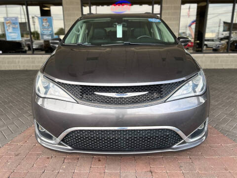 2019 Chrysler Pacifica Touring L