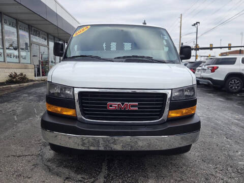 2024 GMC Savana 2500