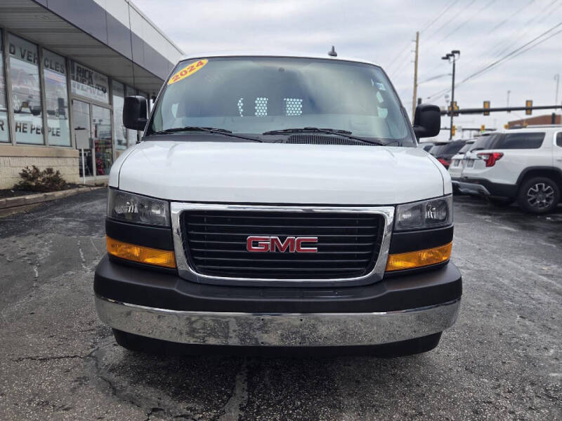 2024 GMC Savana 2500