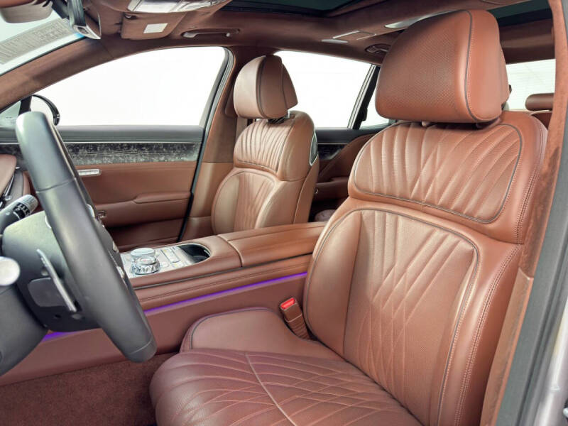 2024 Genesis G90 3.5T e-Supercharger