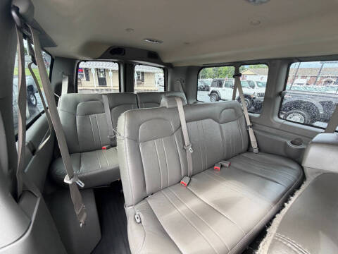 2016 Chevrolet Express LS 2500