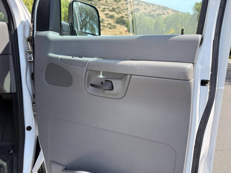 2006 Ford E-Series E-250