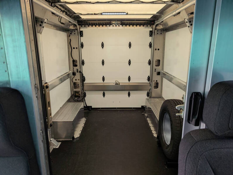 2025 Chevrolet BrightDrop 400