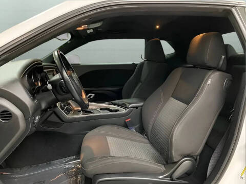 2021 Dodge Challenger SXT