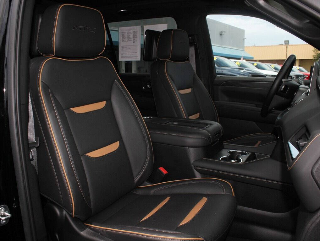 2023 GMC Yukon XL SUV / Crossover - $78,000