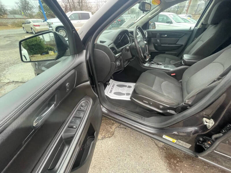 2017 Chevrolet Traverse LT