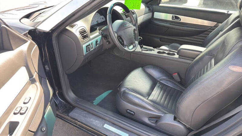 2002 Ford Thunderbird Deluxe