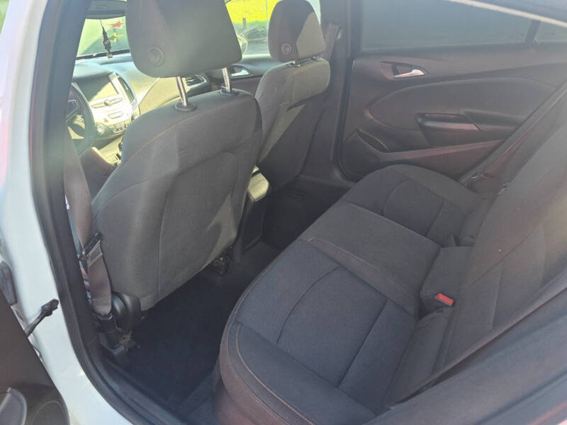 2017 Chevrolet Cruze LS Auto