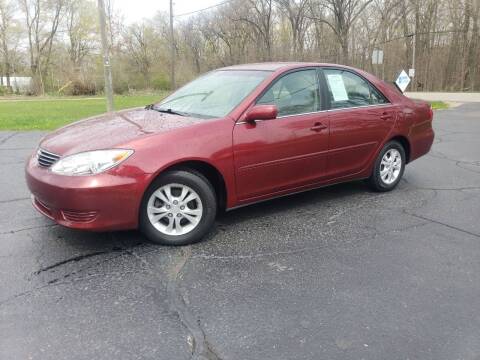 2005 Toyota Camry for sale at Depue Auto Sales Inc in Paw Paw MI